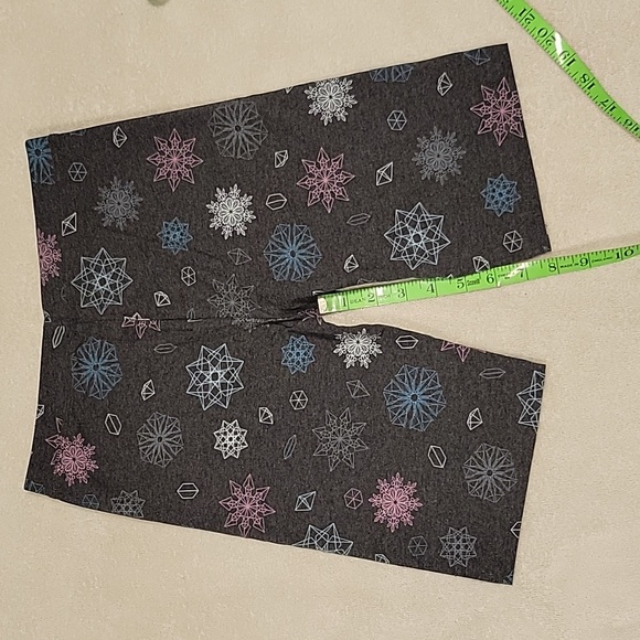 Disney shorts, New in package - Picture 3 of 8